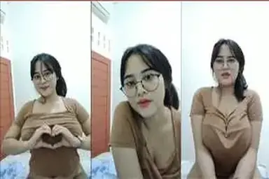 Acha Cewek Tobrut Diremes Dari Luar Baju Sensasi Yang Tidak Lumer